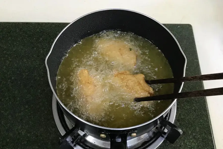 Garlic-flavored fried chicken wings that are so delicious that you lick your fingers step 0