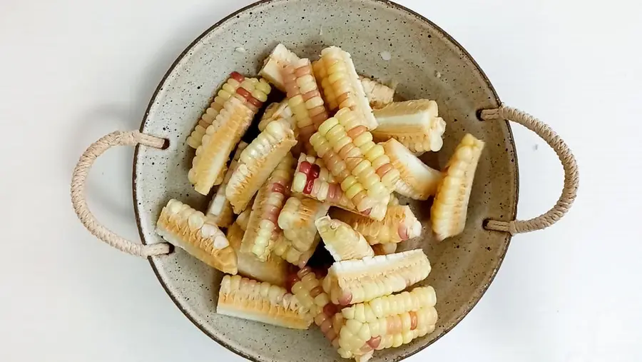  A popular snack! Late-night snacks|Salt and pepper corn step 0