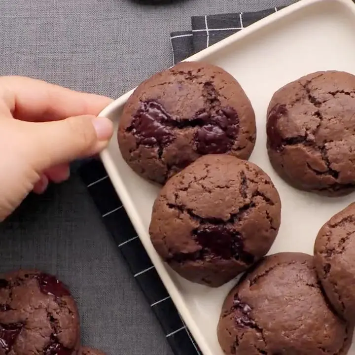 Chocolate soft cookies step 0