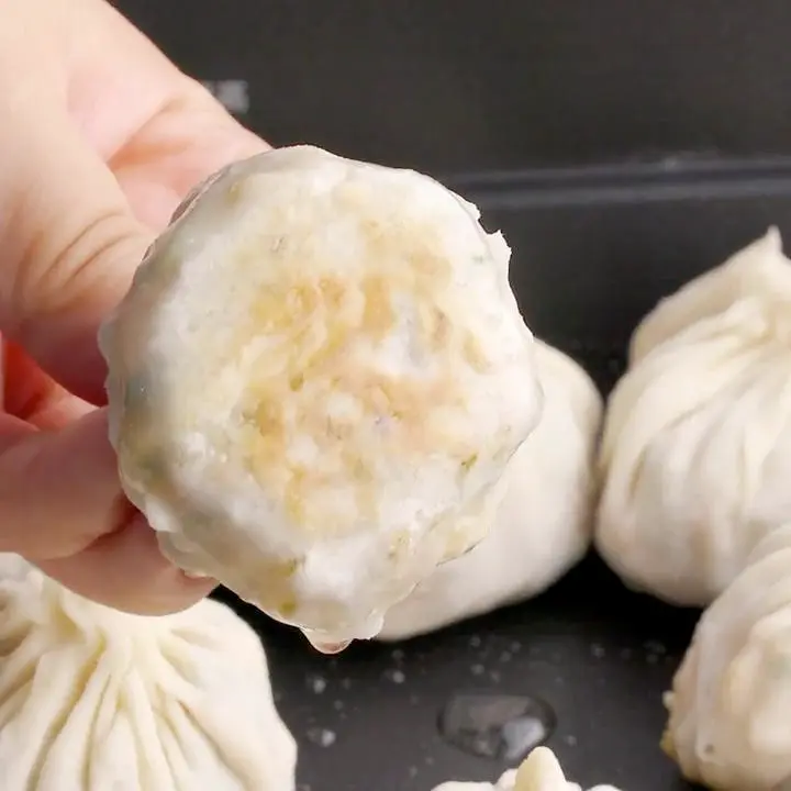 Fried buns with dumpling skins step 0