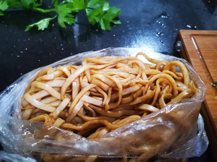 Wet stir-fried beef kueh at a night snack stall step 0