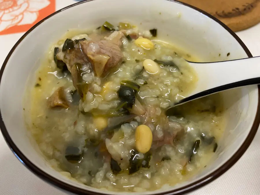 Roast bone congee (a favorite late-night snack of Cantonese people) is simple and easy to make step 0