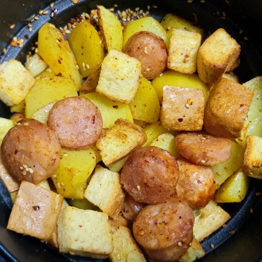 Lazy supper (air fryer, potato grilled sausage toast)