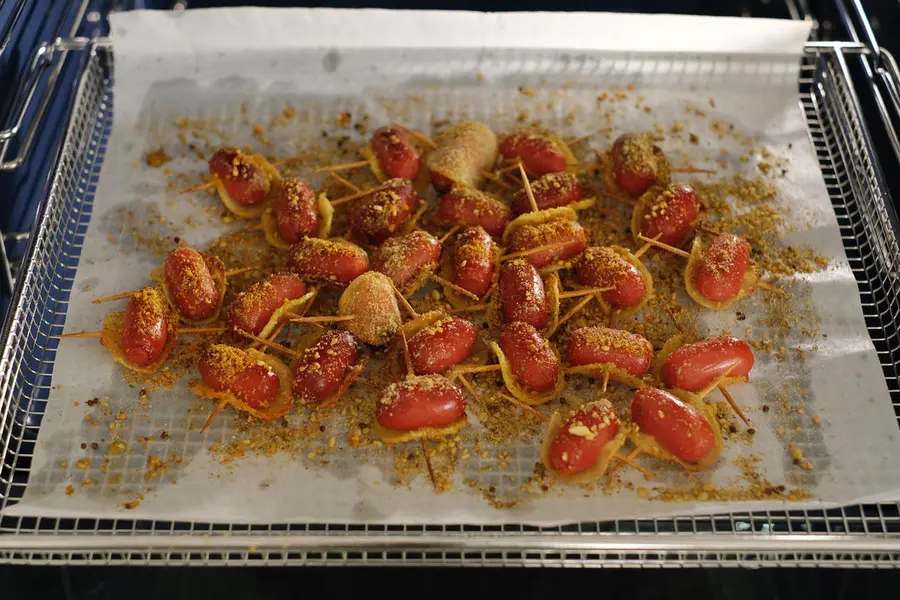 Small barbecue for supper: potato rolls and sausages step 0