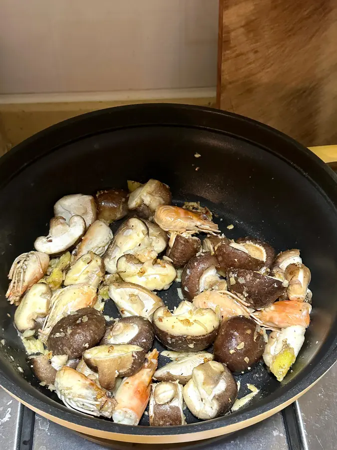 Seafood and shrimp porridge  - a nutritious supper for food stalls! step 0