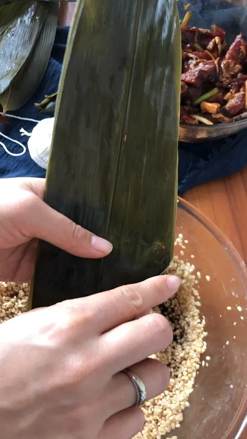 Zongzi (pork salted rice dumplings) step 0