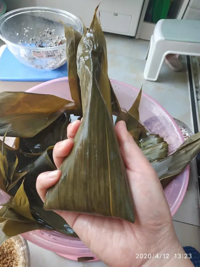 Rice dumplings that must be wrapped every year step 0