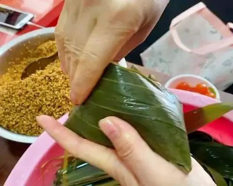 Mommy's â™¥ï¸ private secret salted egg yolk meat dumplings step 0