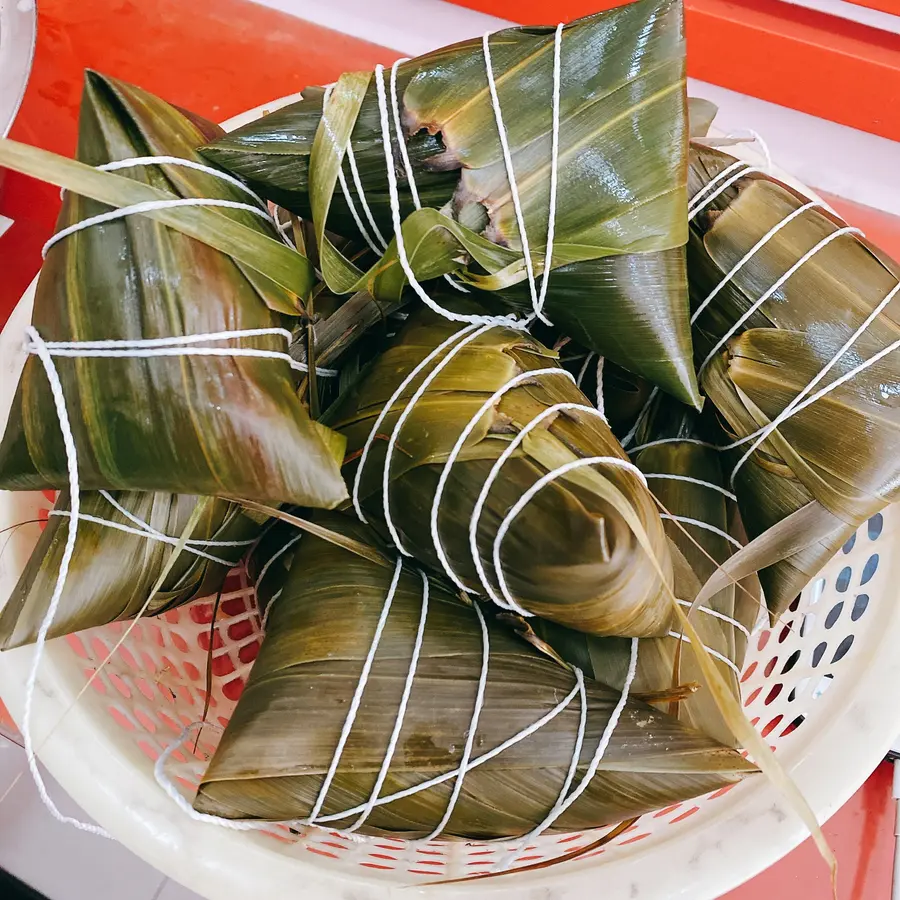 Mommy's â™¥ï¸ private secret salted egg yolk meat dumplings step 0