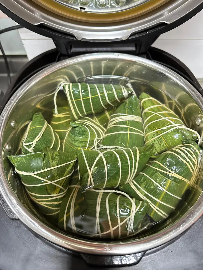 Fresh meat dumplings step 0