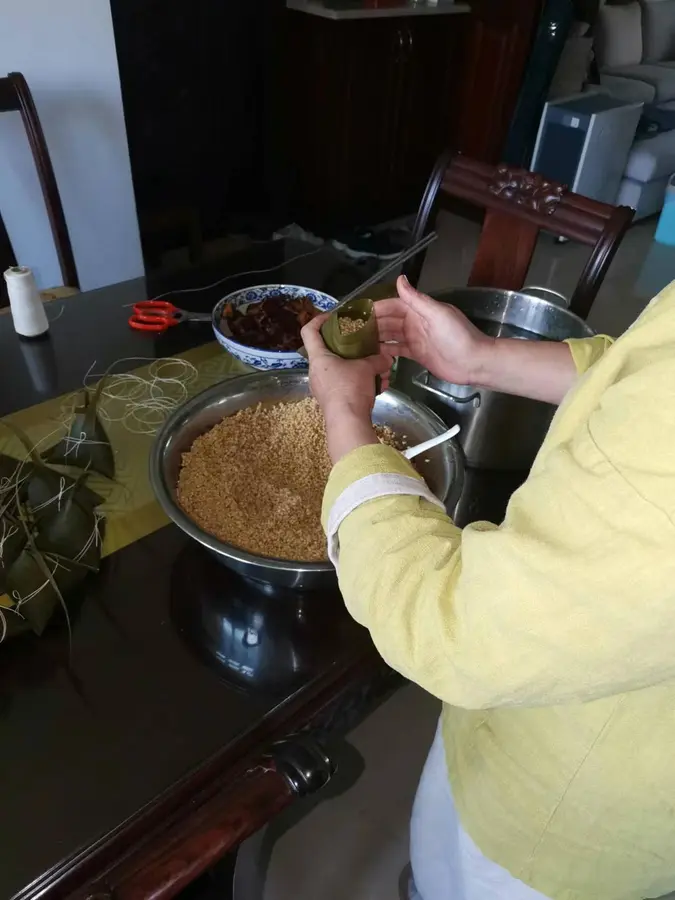 Glutinous rice dumplings step 0