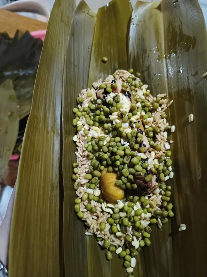 The taste of Guangxi zongzi  home step 0