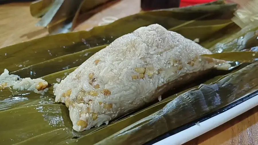 The taste of Guangxi zongzi  home step 0