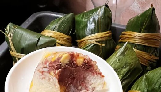 Delicate and glutinous red bean paste dumplings