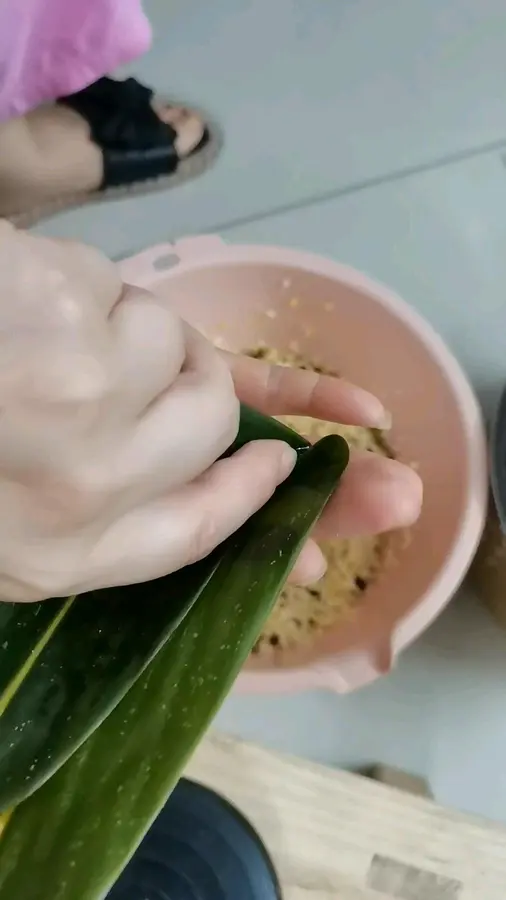 ã€Straw rope wrapping zongzi slow motion detailed tutorialã€‘ step 0