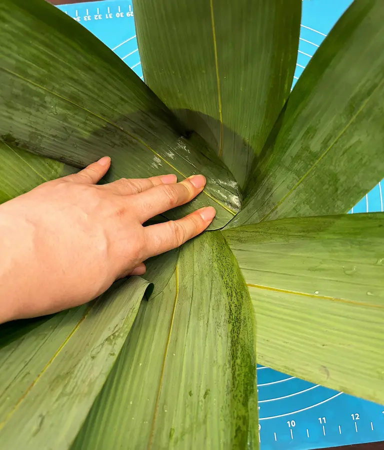 Can't make zongzi? Let's make simple zongzi - glutinous rice with zongxiang step 0