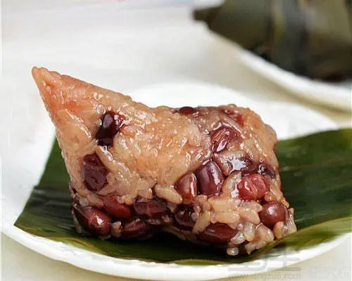 Red bean and date dumplings