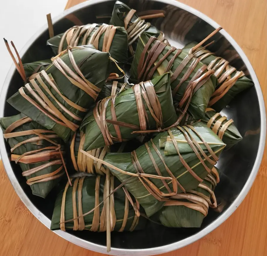 Pork and rice dumplings step 0