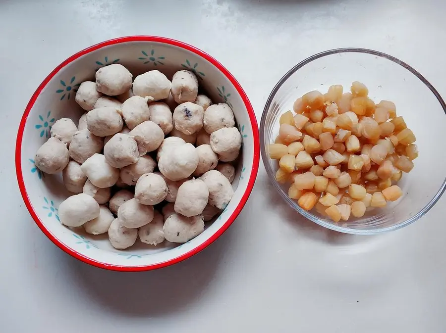 Scallops, fresh meat, salty dumplings step 0