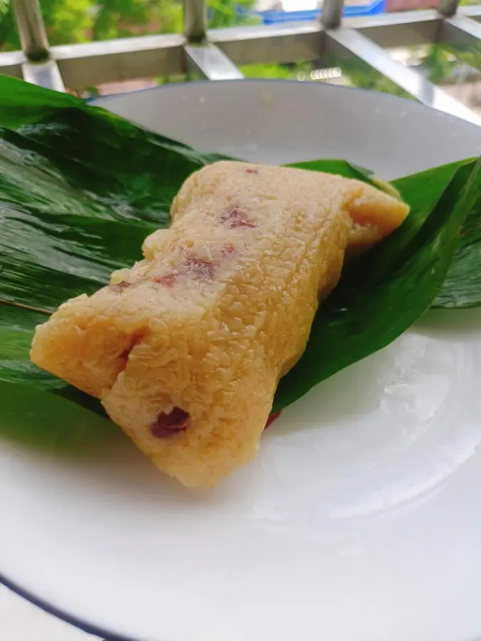 Classic taste, simple and fast, easy to wrap red bean meat dumplings step 0