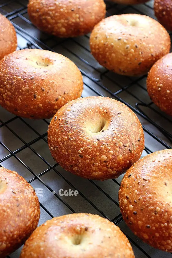 A variety of seed grains bagels  step 0