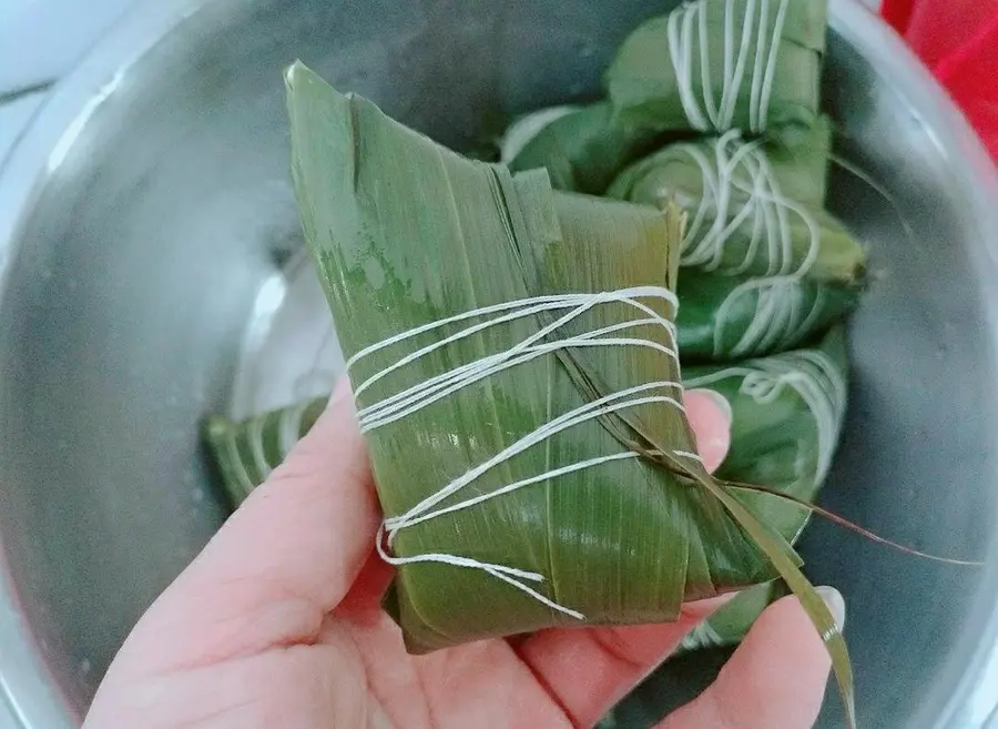 Detailed version of the triangle dumplings Soft glutinous ãŠ™ï¸ red bean dumplings step 0