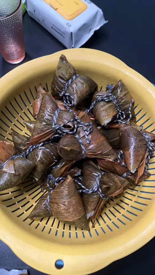 Gray rice dumplings step 0