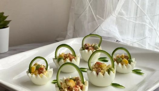 Fresh egg flower basket