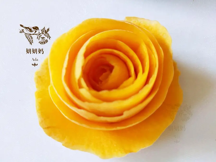  Simple and beautiful fruit peel flowers  step 0