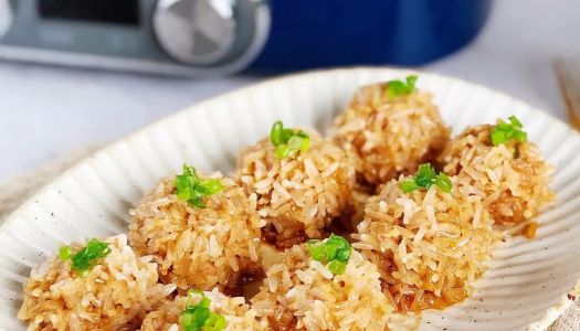 Glutinous rice and pearl balls, a must-have dish for Chinese New Year's Eve dinner, fast steamed dishes