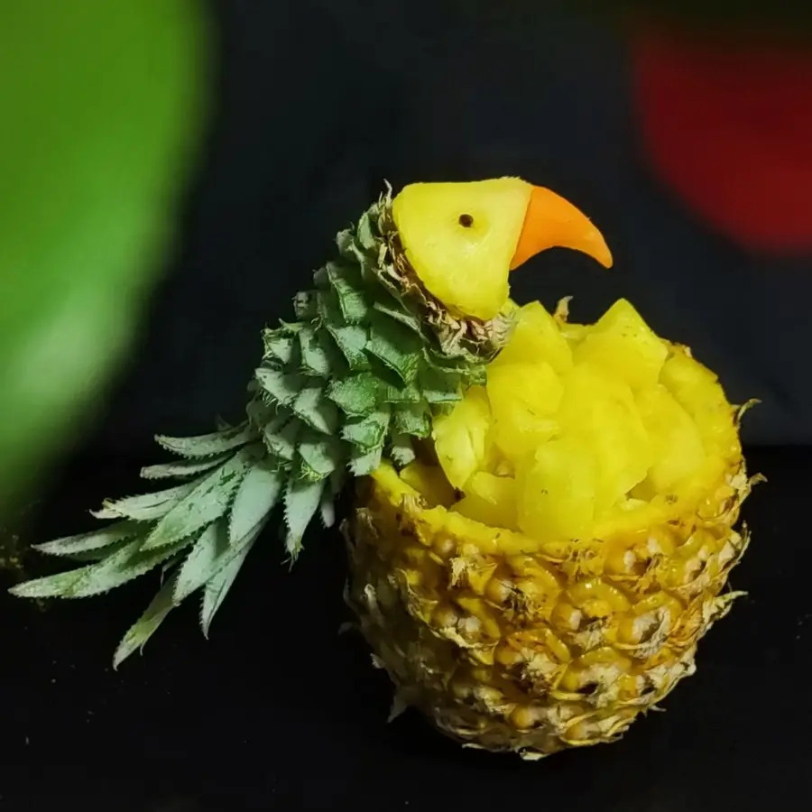 The high-value atmosphere is full: pineapple rice with birds singing and flowers step 0