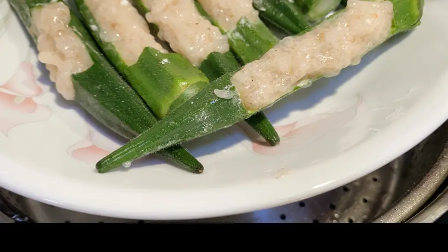 Smooth sailing - okra stuffed shrimp step 0