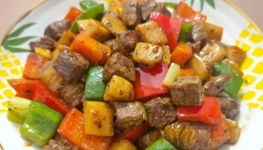 Stir-fried oyster mushrooms with steak