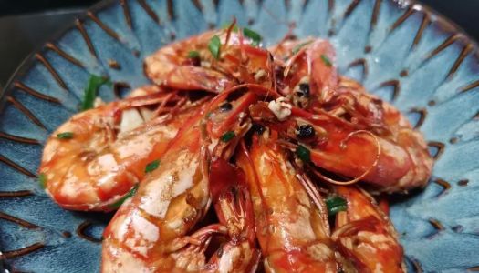 Pan-fried black tiger prawns