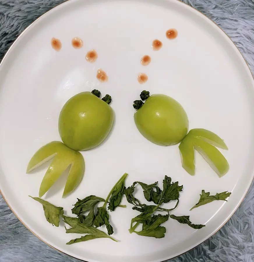 Fruit platter creative children's plating strawberry , apple and swan step 0