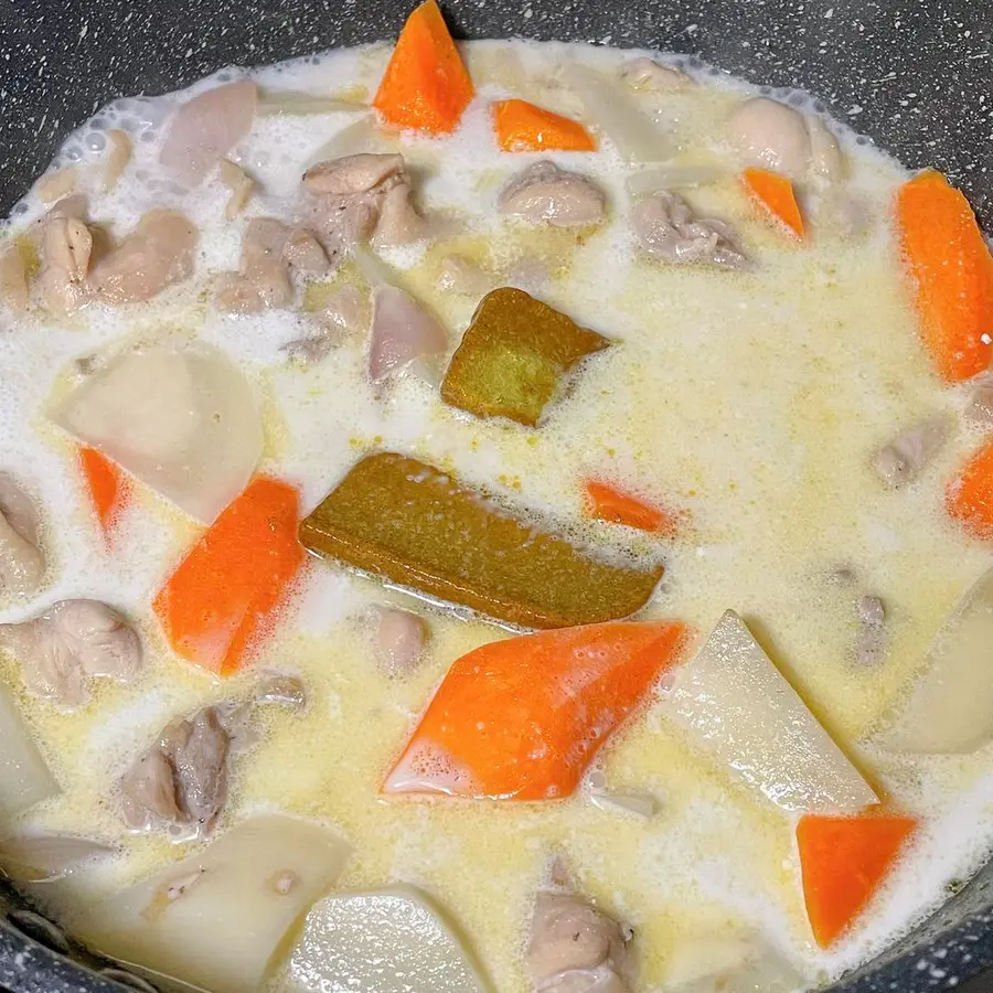 Rich  coconut flavor and simple recipe | Thai coconut milk chicken curry step 0