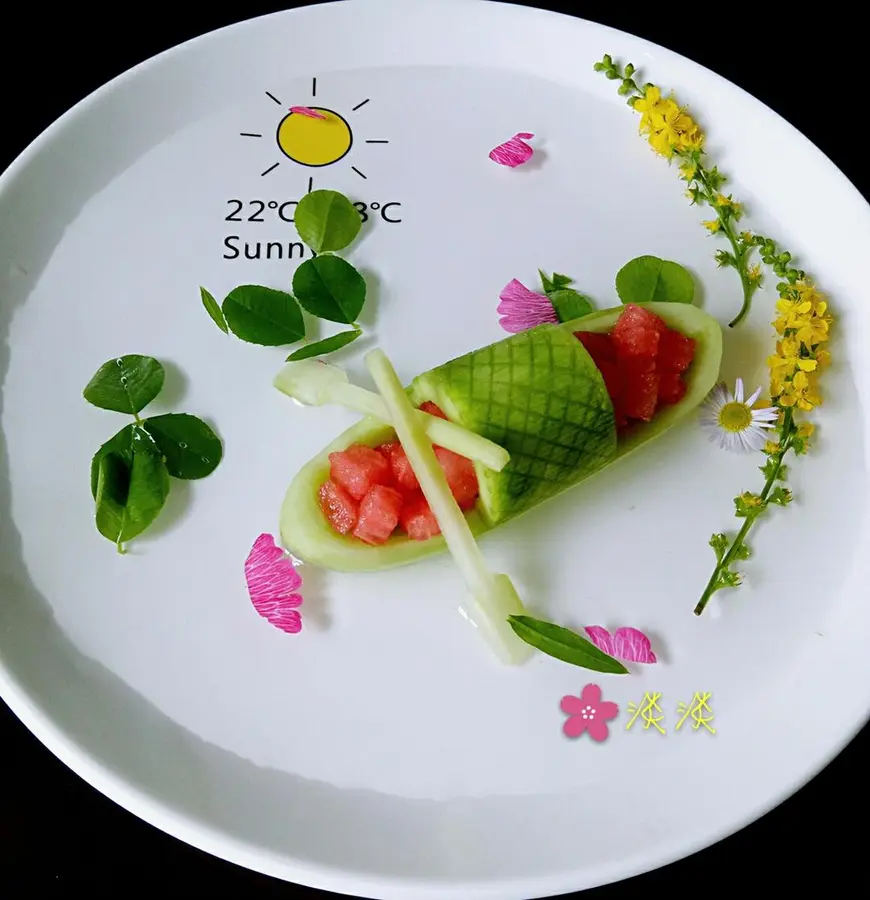 â›µ Creative vegetable platter (cucumber boat) step 0