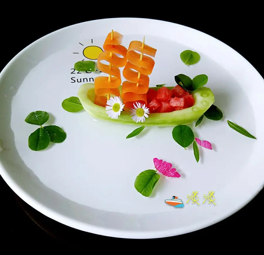 â›µ Creative vegetable platter (cucumber boat) step 0