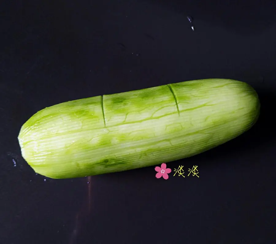 â›µ Creative vegetable platter (cucumber boat) step 0