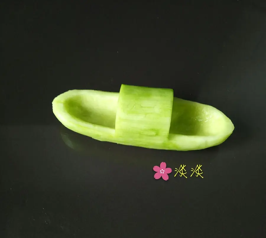 â›µ Creative vegetable platter (cucumber boat) step 0