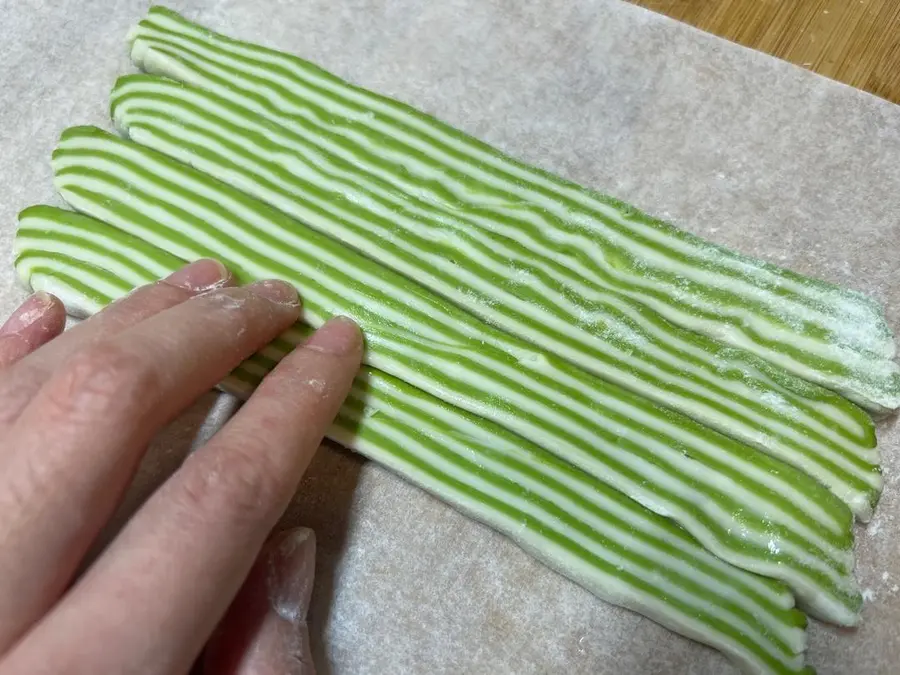 Two-color striped dumplings!Challenge !ï¸ creative dumplings together step 0