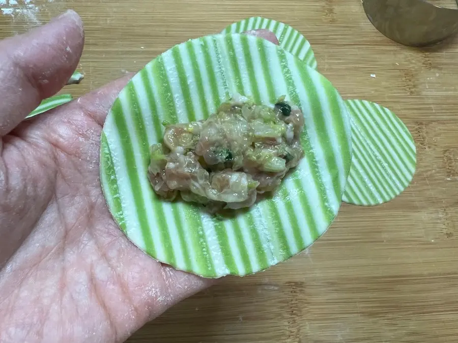 Two-color striped dumplings!Challenge !ï¸ creative dumplings together step 0