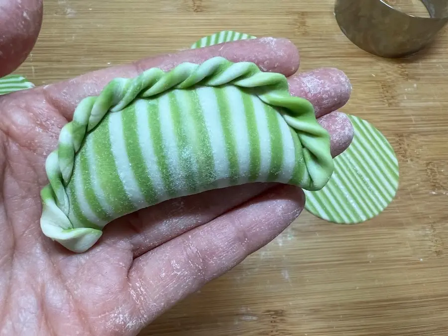 Two-color striped dumplings!Challenge !ï¸ creative dumplings together step 0