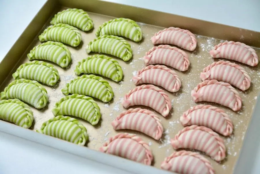 Two-color striped dumplings!Challenge !ï¸ creative dumplings together step 0