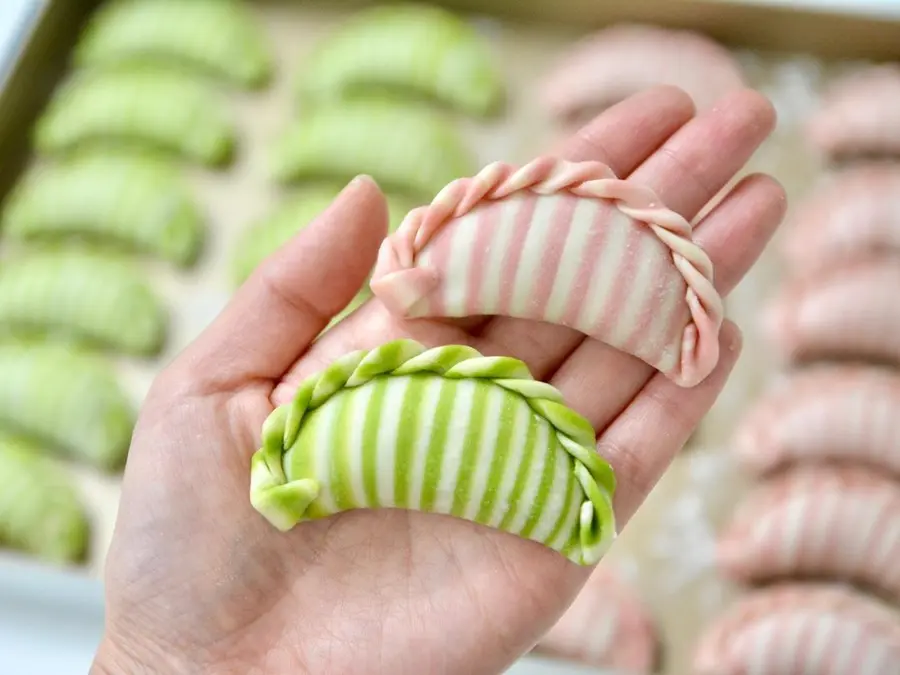 Two-color striped dumplings!Challenge !ï¸ creative dumplings together step 0