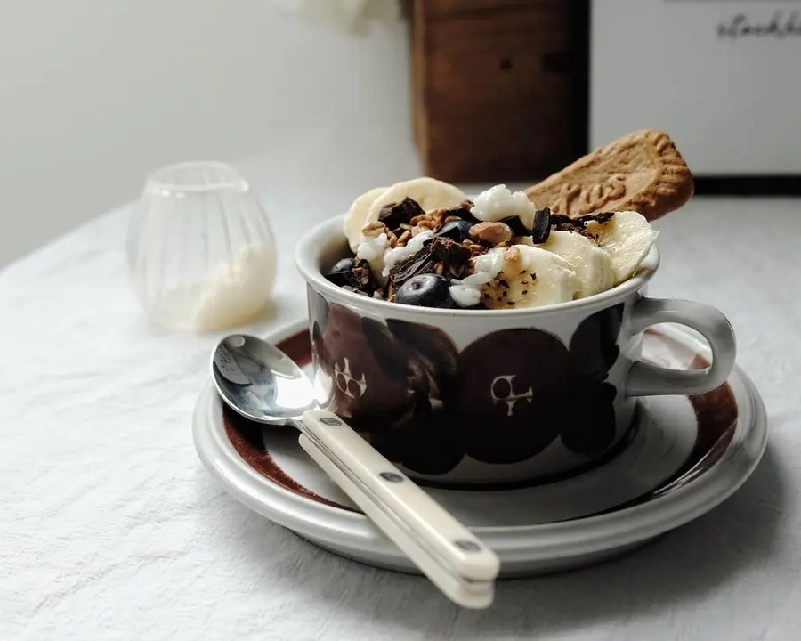 Strange ice cream Greek yogurt cup collection [healthy snacks] step 0