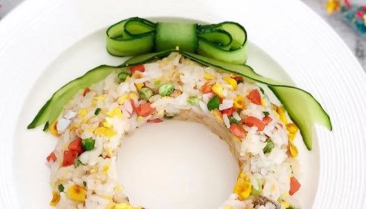 Super simple seafood Christmas wreath rice ball, creative Christmas food, 10 minutes to create a full atmosphere