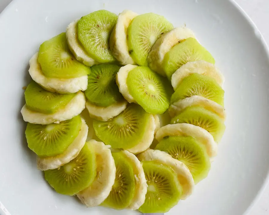 A creative platter of pecans and fruits step 0