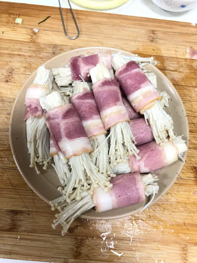 Bacon Golden Needle Roll, Creative Dishes, Fast Dishes, Family Dinners, Friends Gatherings, Children's Favorite Meat Rolls step 0