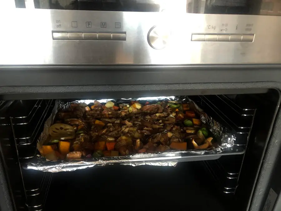 Christmas  oven dish - chicken thighs with mixed vegetables step 0